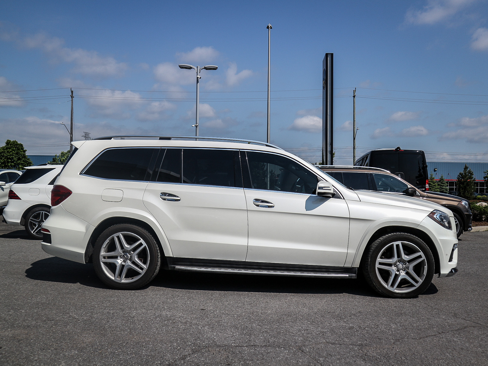 PreOwned 2015 MercedesBenz GL350 BlueTEC 4MATIC® SUV in Ottawa